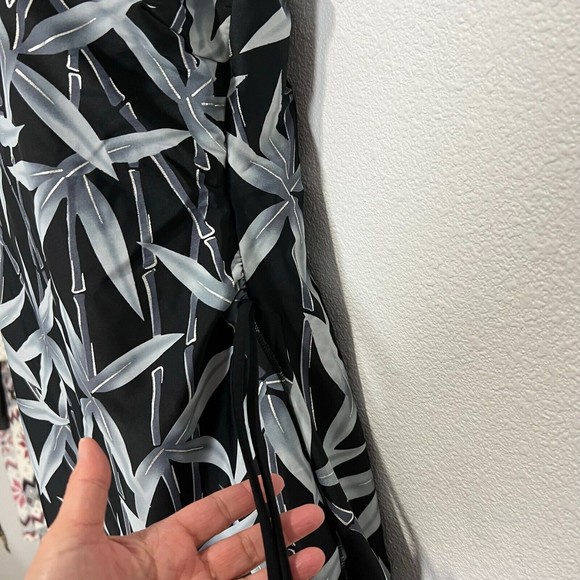 NWOT Retail $119 T.H.E. Women's swimsuit, front skirt, Bamboo Print, size XL - Picture 7 of 16